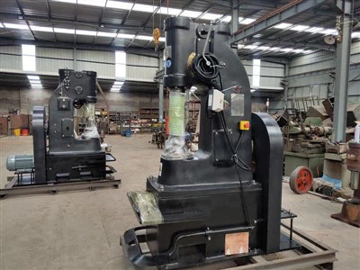 Martillo de poder del herrero